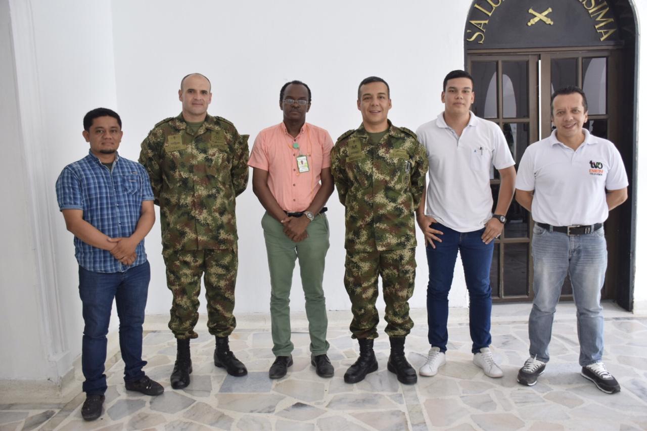 Anderson Armandus, Periodista; Teniente Coronel Juan Gabriel Toro; Heber Zabaleta; Coronel Jhonny Bautista, Comandante de la IX Brigada; Gustavo Bolívar y Juan Manuel Vargas.